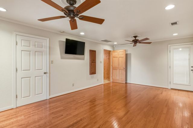 904 County Road 3341, Paradise, TX 76073