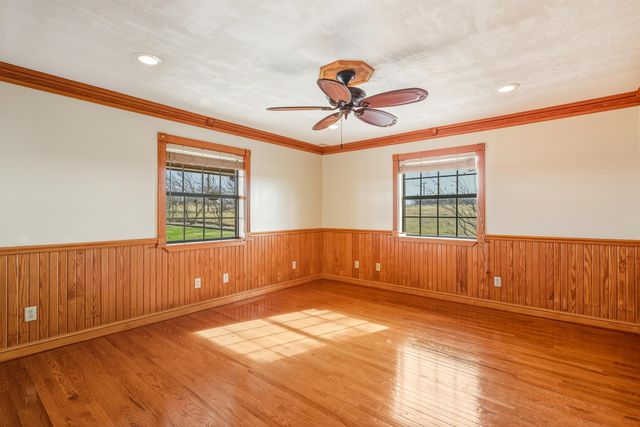 904 County Road 3341, Paradise, TX 76073