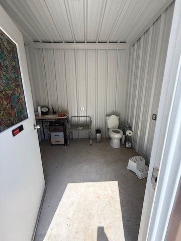 904 County Road 3341, Paradise, TX 76073