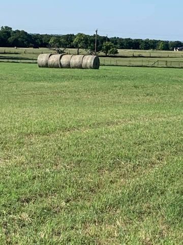 904 County Road 3341, Paradise, TX 76073