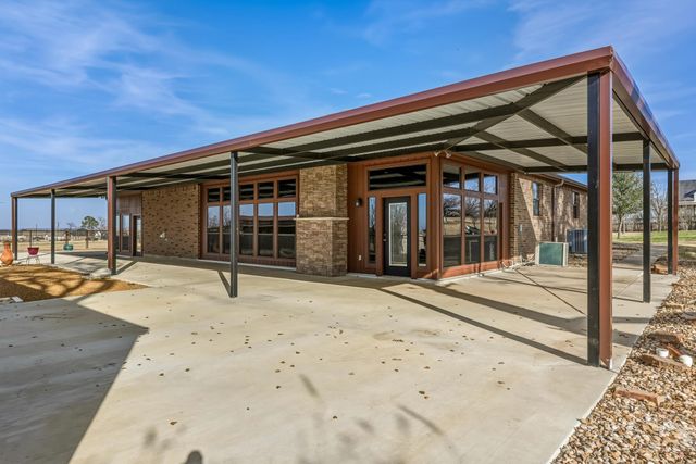 904 County Road 3341, Paradise, TX 76073