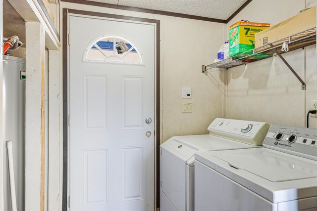 904 County Road 3341, Paradise, TX 76073