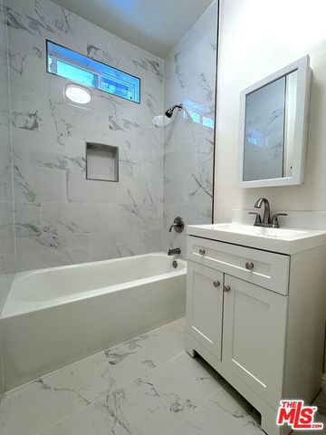 123 N Swall Drive, Los Angeles, CA 90048