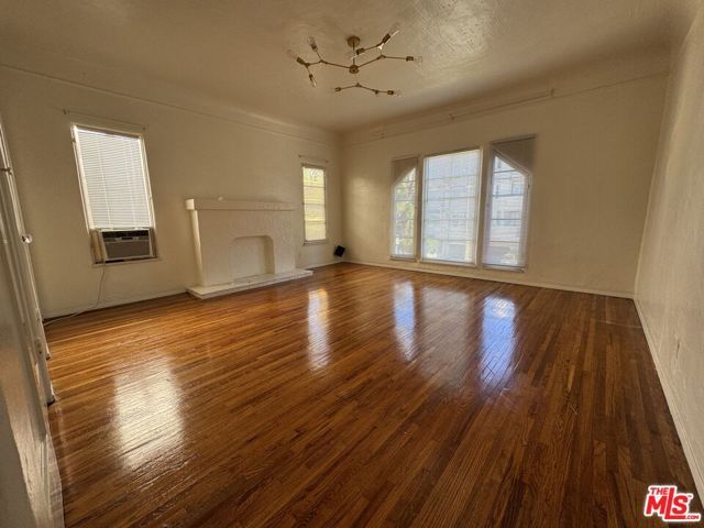 123 N Swall Drive, Los Angeles, CA 90048