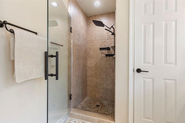 756 Forest Lane Drive, Conroe, TX 77302
