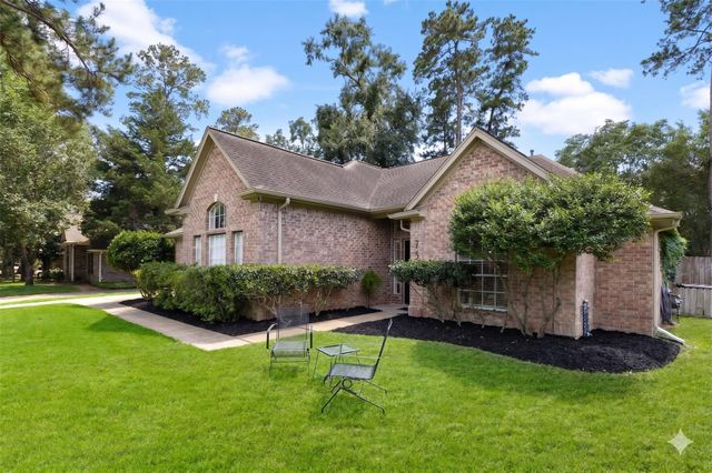 756 Forest Lane Drive, Conroe, TX 77302