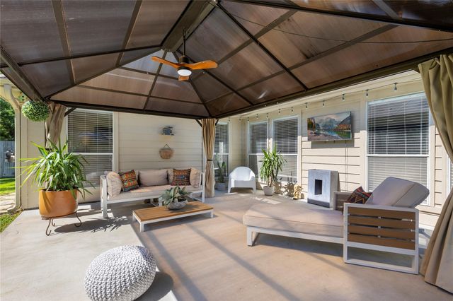 756 Forest Lane Drive, Conroe, TX 77302
