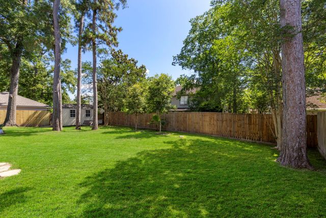 756 Forest Lane Drive, Conroe, TX 77302