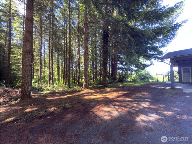 1015 Coal Creek, Chehalis, WA 98532