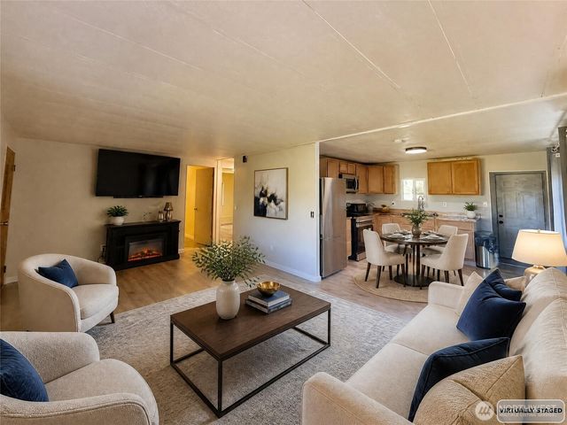 1015 Coal Creek, Chehalis, WA 98532