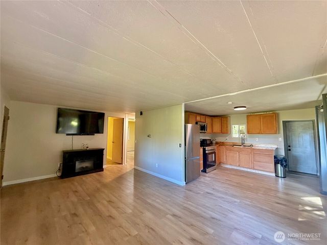 1015 Coal Creek, Chehalis, WA 98532