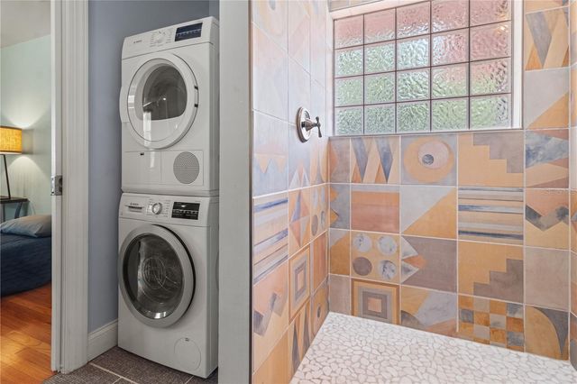 6515 DIMARCO ROAD, Tampa, FL 33634