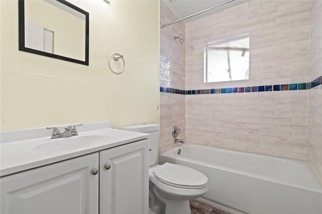 6515 DIMARCO ROAD, Tampa, FL 33634