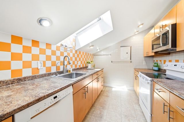 1475 Massachusetts Ave 463, Lexington, MA 02420
