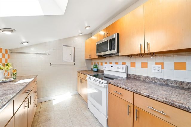 1475 Massachusetts Ave 463, Lexington, MA 02420