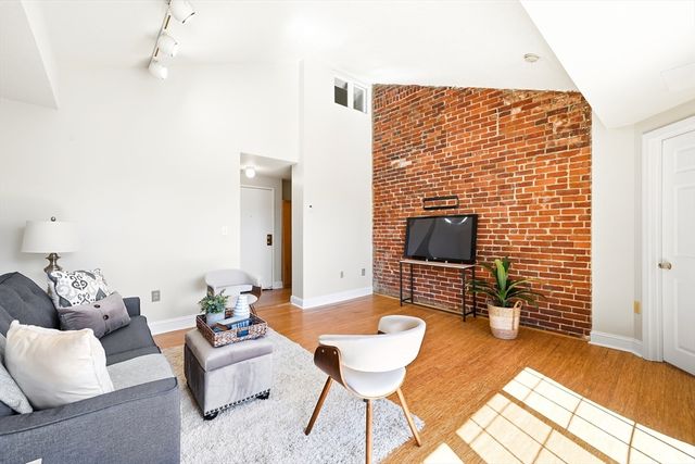 1475 Massachusetts Ave 463, Lexington, MA 02420