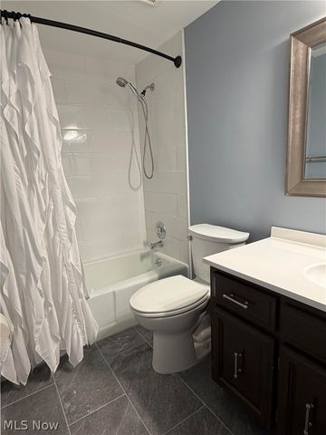 911 Canyon View Road 112, Northfield, OH 44067