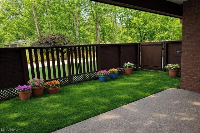 911 Canyon View Road 112, Northfield, OH 44067