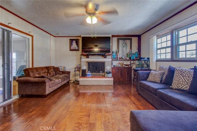 1402 S Poplar Street, Santa Ana, CA 92704