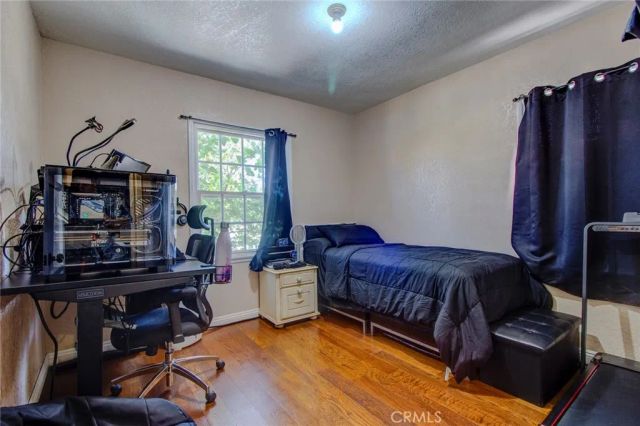 1402 S Poplar Street, Santa Ana, CA 92704