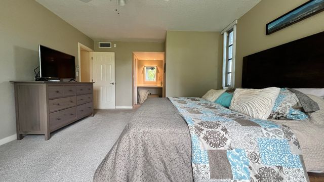 4017 N CYPRESS Drive 101, Pompano Beach, FL 33069