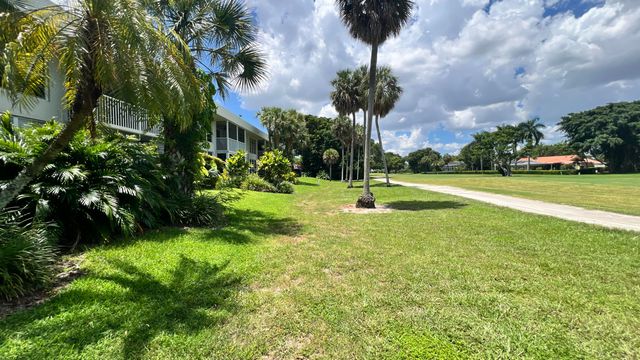 4017 N CYPRESS Drive 101, Pompano Beach, FL 33069