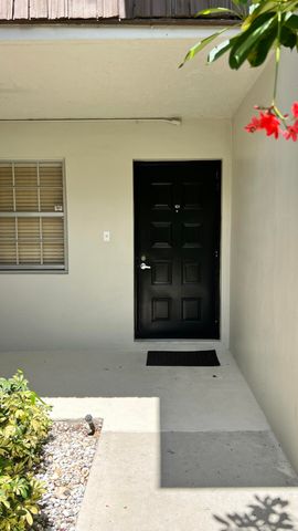 4017 N CYPRESS Drive 101, Pompano Beach, FL 33069