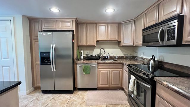 4017 N CYPRESS Drive 101, Pompano Beach, FL 33069