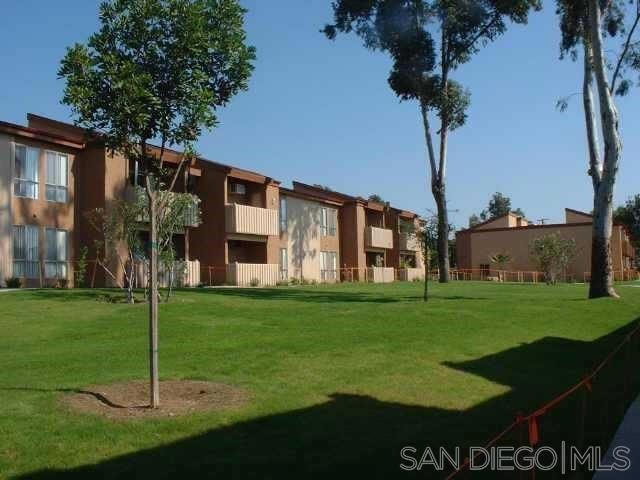 1050 Rock Springs Rd 240, Escondido, CA 92026