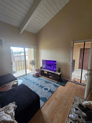 1050 Rock Springs Rd 240, Escondido, CA 92026