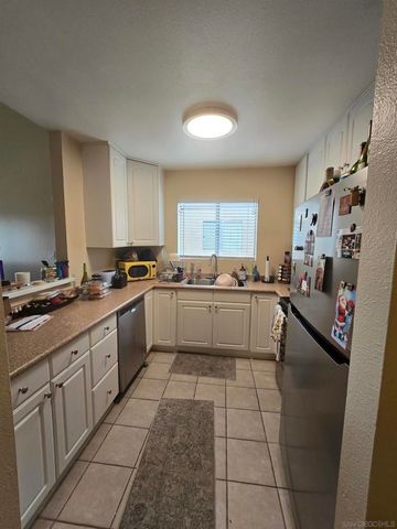 1050 Rock Springs Rd 240, Escondido, CA 92026