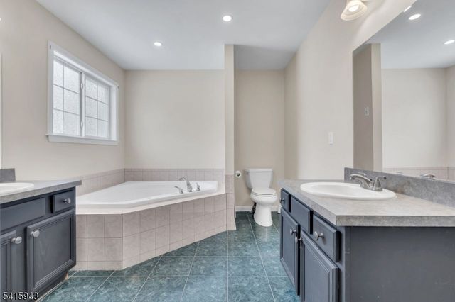 81 Ridge Rd, Independence Twp., NJ 07840