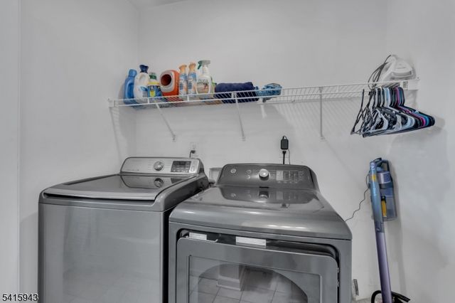 81 Ridge Rd, Independence Twp., NJ 07840