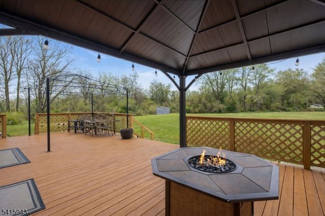 81 Ridge Rd, Independence Twp., NJ 07840