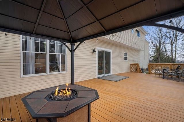 81 Ridge Rd, Independence Twp., NJ 07840