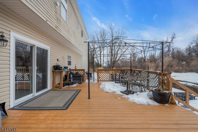 81 Ridge Rd, Independence Twp., NJ 07840