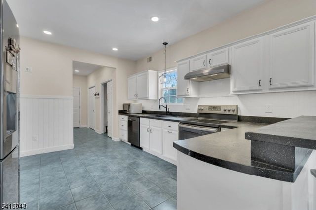 81 Ridge Rd, Independence Twp., NJ 07840