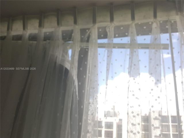 16919 N Bay Rd 608, Sunny Isles Beach, FL 33160