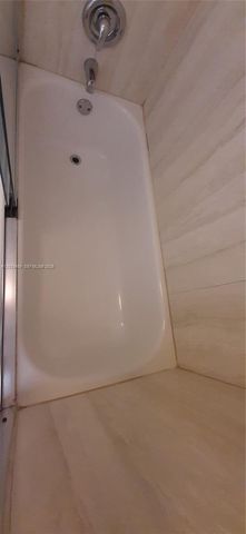 16919 N Bay Rd 608, Sunny Isles Beach, FL 33160