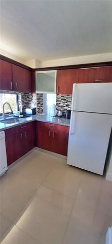 16919 N Bay Rd 608, Sunny Isles Beach, FL 33160