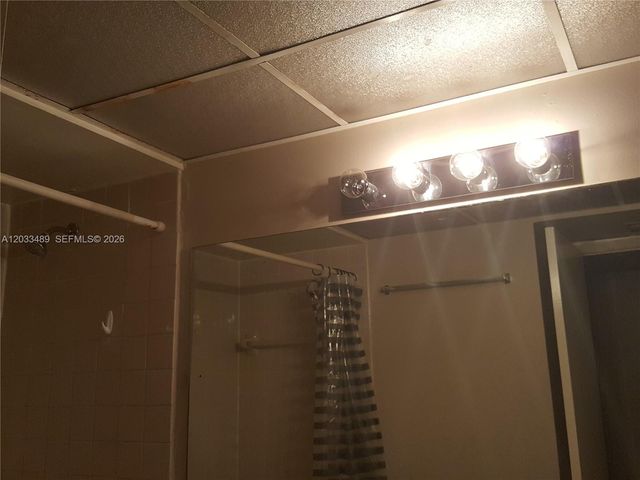 16919 N Bay Rd 608, Sunny Isles Beach, FL 33160