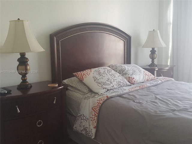 16919 N Bay Rd 608, Sunny Isles Beach, FL 33160