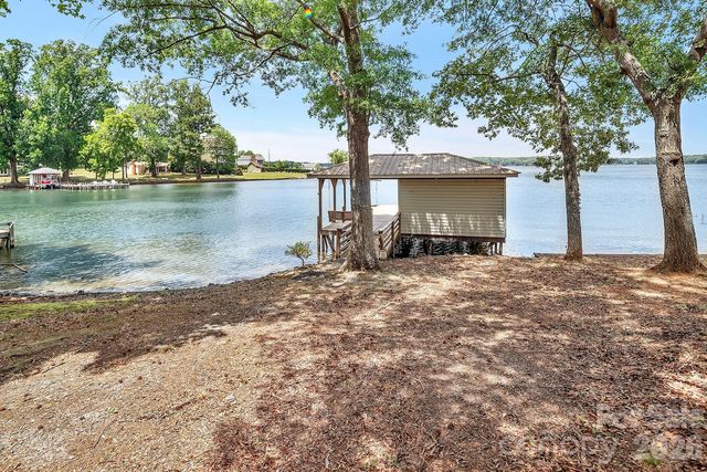49294 Wood Land Drive, Norwood, NC 28128
