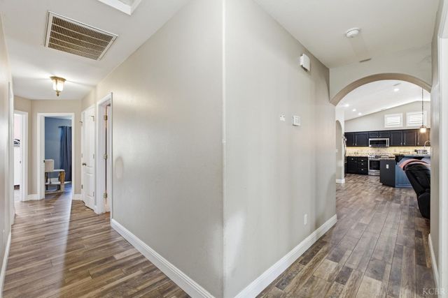 1964 N Fitzgerald Lane, Hanford, CA 93230