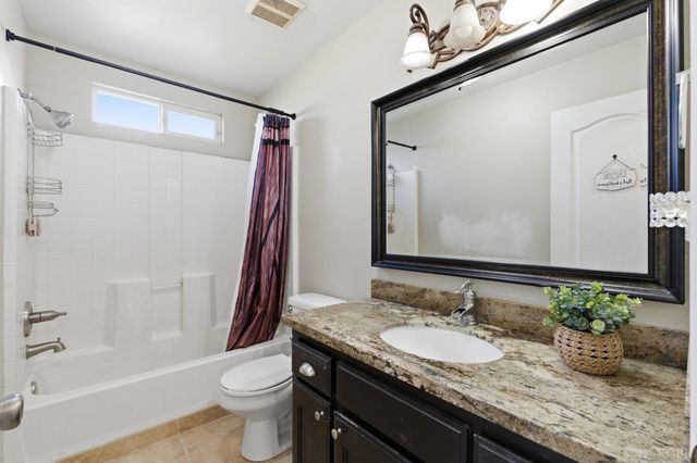 1964 N Fitzgerald Lane, Hanford, CA 93230