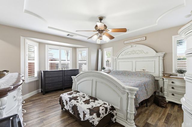 1964 N Fitzgerald Lane, Hanford, CA 93230