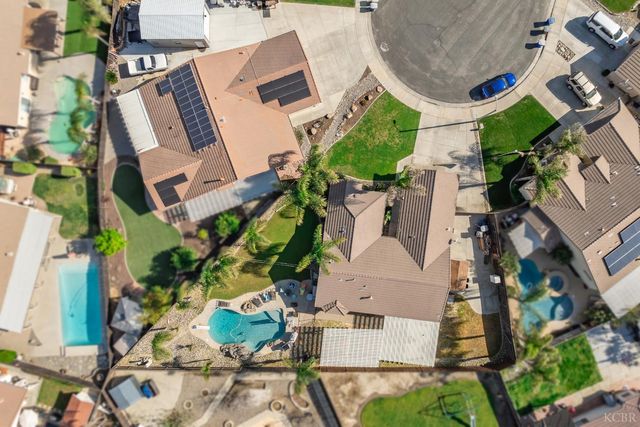 1964 N Fitzgerald Lane, Hanford, CA 93230