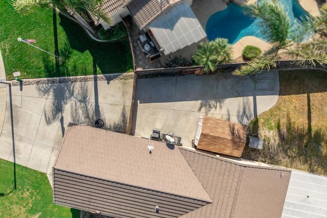 1964 N Fitzgerald Lane, Hanford, CA 93230