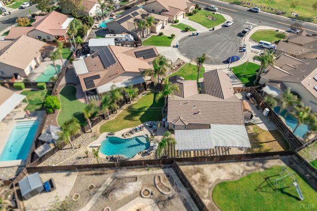 1964 N Fitzgerald Lane, Hanford, CA 93230