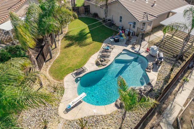 1964 N Fitzgerald Lane, Hanford, CA 93230